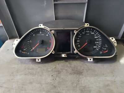 Original Audi A6 4F C6 2.0 TDI Tacho Tachometer Kombiinstrument 4F0920900N
