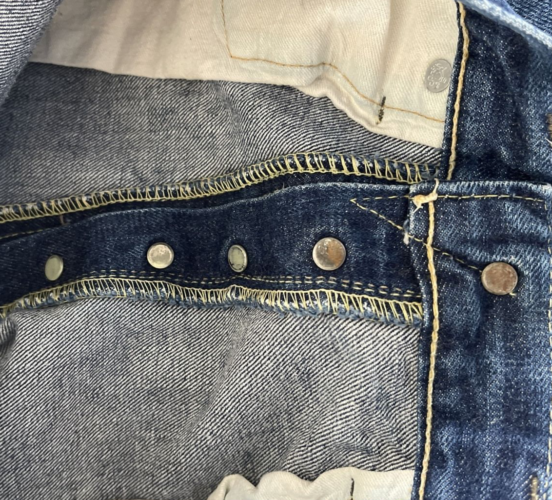 Vintage 1960s LEVIS 501XX Big E Redline Selvedge Blue Jeans Vintage 1960s LEVIS 501XX Big E Redline Selvedge Blue Jeans