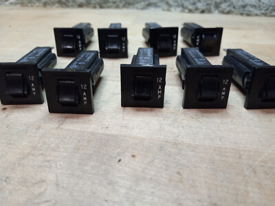 TE Connectivity W28-XQ1A-12 Thermal Circuit Breaker – 12A, 1 Pole, 250VAC/32VDC, Snap-In Front Panel Mount