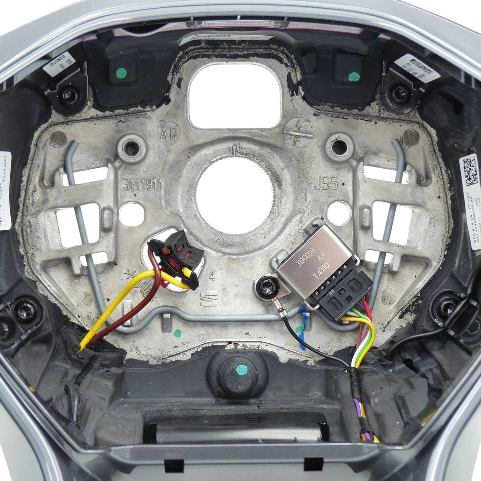 Barra calefactora volante CUPRA Supersport DSG ACC Travel Assist Cupra Formentor Seat Leon Foto 4 de 4