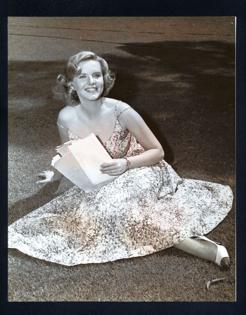1958 PATRICIA CUTTS Vintage Original Photo SPYDER'S WEB CLIMAX! gp