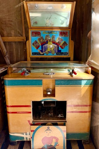 Collectible, Rare Chicago Coin Goalee Original Coin Pusher Arcade Machine, Works