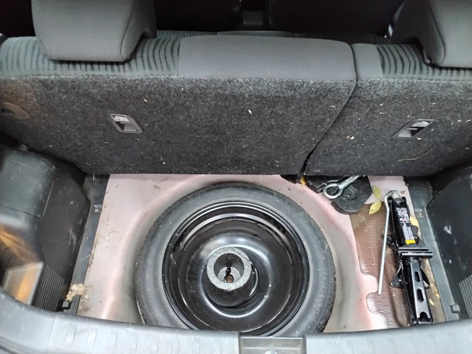 suzuki swift 2012 1.2 3dr petrol - Image 3 of 4