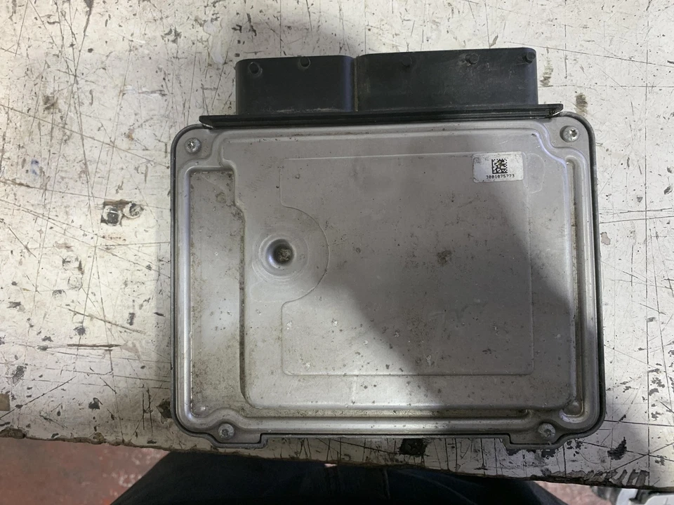 CENTRALINA MOTORE PER AUDI Q3 Serie (8UB) 03L906018PH Diesel 2000 (11>14) - Immagine 3 di 4