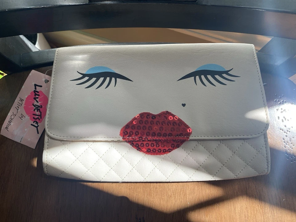 Новый с Ярлыками Luv Betsey Johnson блестки губы застежки сумочки / красный и кремовый - Изображение 2 из 4