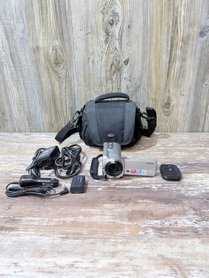 Sony Handycam DCR-SR68 Silver Video Digital Camcorder 60x Zoom 2 Battery Tested