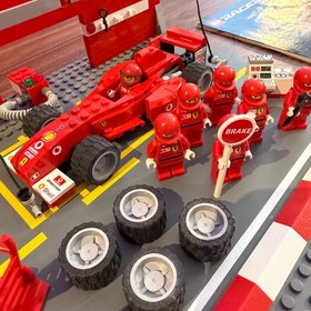 LEGO Ferrari F1 Pit Set 8375 Racers 100% Complete Set w/ Manual