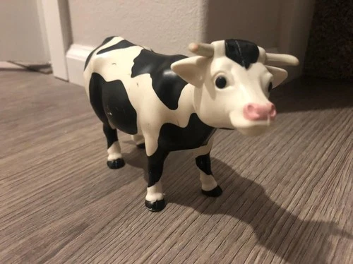 Vintage Plastic 1995 Tonka Farms Playset Toy Cow 7" Used