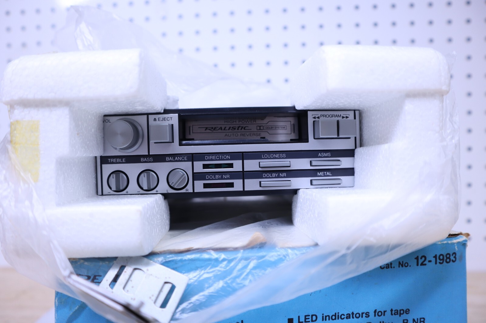 New NOS Vintage 80s Realistic 121983 UnderDash Car Stereo Cassette