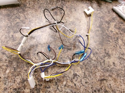 MAGIC CHEF MODEL HMM770 W2 / B2 MICROWAVE OVEN WIRING HARNESS MW-3