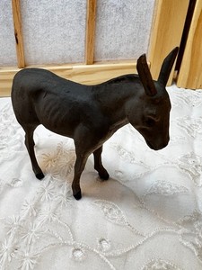 Donkey Vintage Donkey 3.5"W X 4"H Dark Grey Color