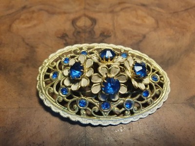 Jugendstil Brosche/Brooch vergoldet. Filigran. Mit blauen Steinen. ~ 1900.