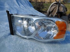 2002-2005 Dodge Ram 1500 2500 3500 Oem Left Driver Headlight Genuine 2002-2005 Dodge Ram 1500 2500 3500 Oem Left Driver Headlight Genuine