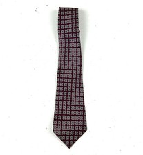 Burberry Tie Vintage Geometric Design 100 Silk Men  s 3.5  Width Made USA Maroon
