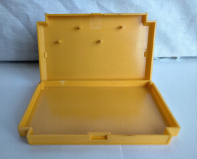 Nintendo Super Mario Bros Pin Mascot Famicom Case Set By Banpresto 2004