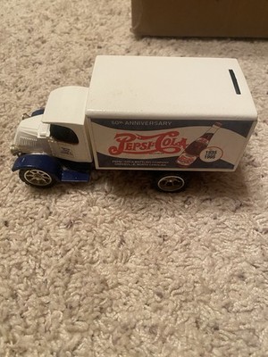 PEPSI-COLA 1935 MACK FREIGHT DELIVERY DIECAST COIN BANK FREE SHIPPING!