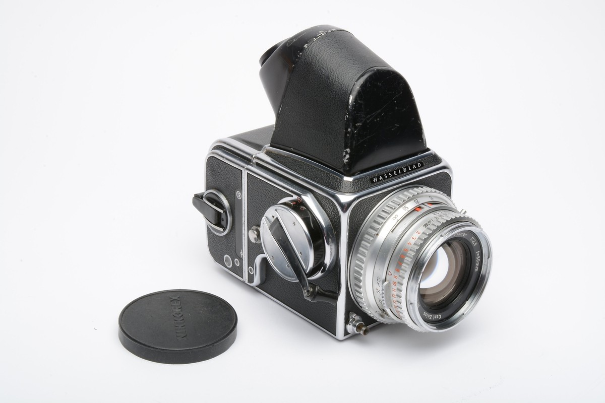 Hasselblad 500C w/80mm Planar, A12 back, prism finder, new