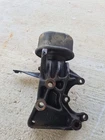 Support de pompe de direction assistée