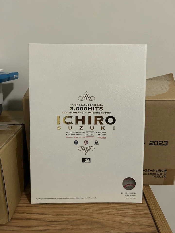 ICHIRO SUZUKI 3000 HITS MEMORIAL BOOK Major League Baseball Official Only In JP - Image 2 of 4