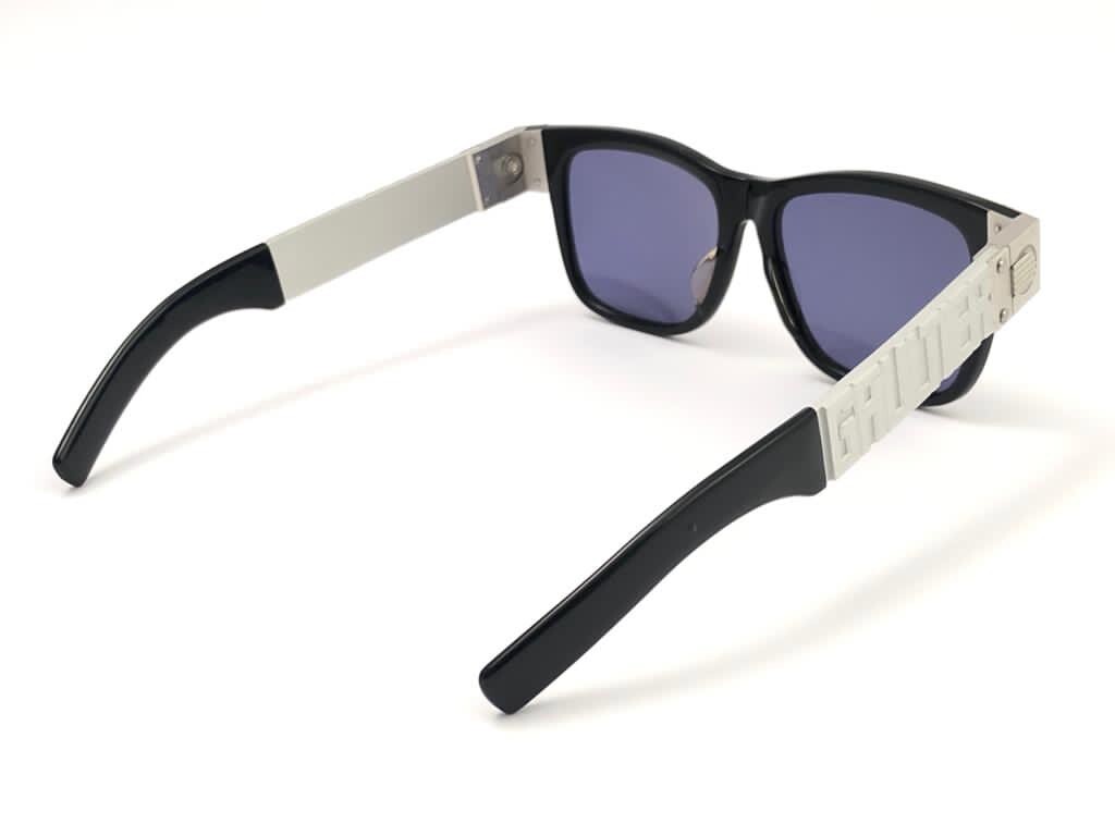 NEW JEAN PAUL GAULTIER 56 8002 VANILLA ICE CHANGEABLE