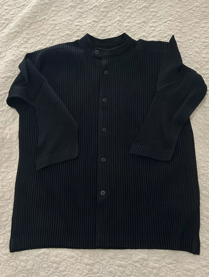 ISSEY MIYAKE ブラックキルティングハイネックジャケット3 ISSEY MIYAKE ブラックキルティングハイネックジャケット3