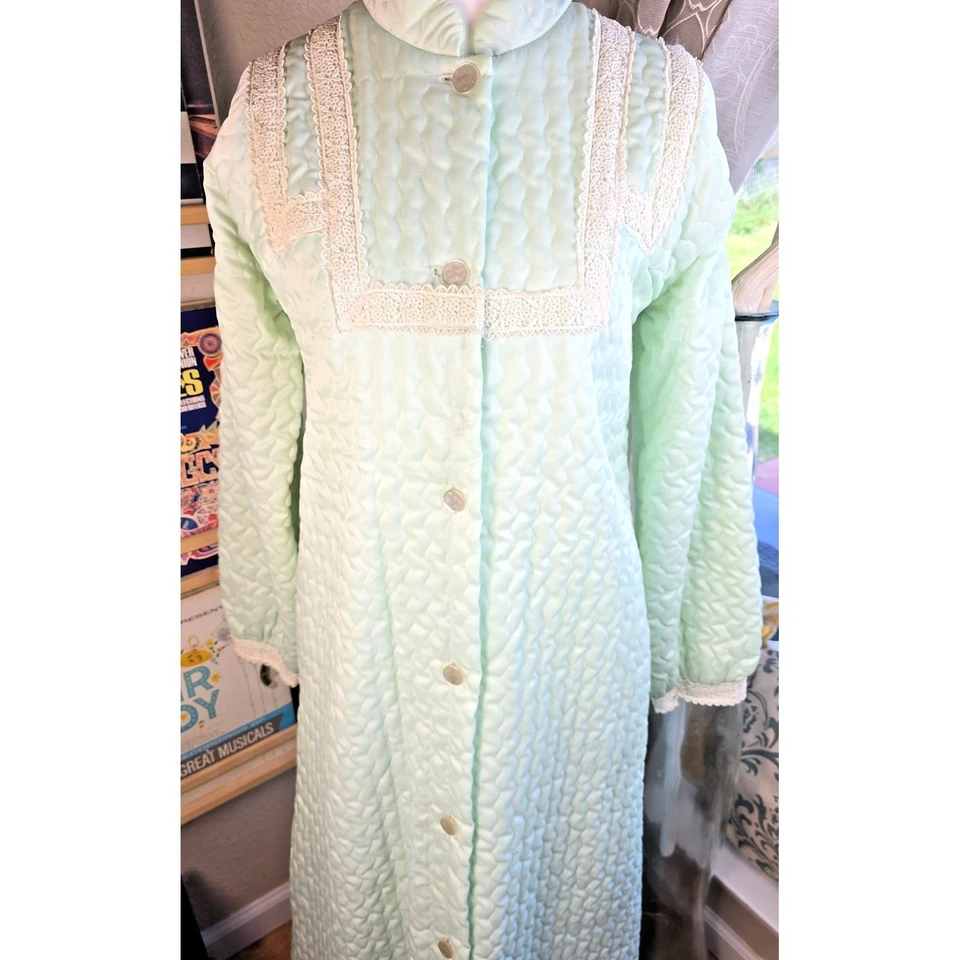 Bata Christian Dior Lane Bryant vintage años 60 para mujer pequeña bata acolchada de encaje Foto 2 de 4