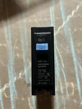 Cutler-Hammer/Bryant BR115R Circuit Breaker 1 Pole 120/240V 15A - Brand New