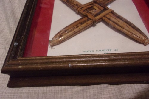 Vtg Cross St. Brigid's Straw Woven Shadow Box Wood Frame Glass Made In Ireland - Picture 4 of 10