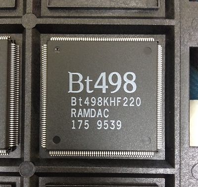 x1 *NEU* BT498KHF220, Digital Analog Wandler, Triple, 8 Bit, 208 Pin QFP