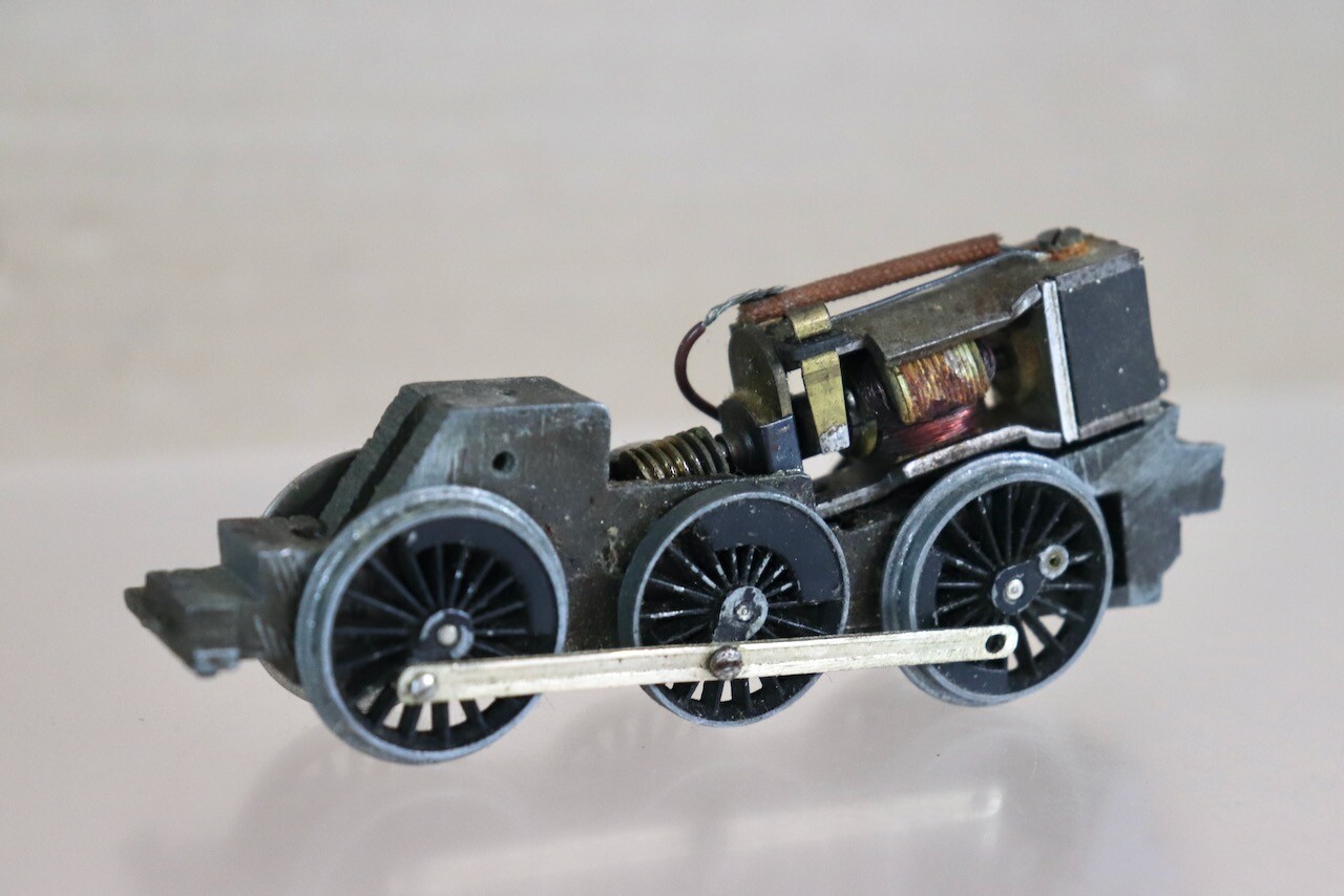 TRIANG HORNBY KIT BUILT SPARES REPAIR OO GAUGE 060 CHASSIS