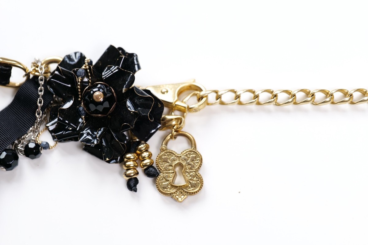 Dolce & Gabbana Vintage Gold Unique Flower Charm Leather Belt NWT Dolce & Gabbana Vintage Gold Unique Flower Charm Leather  main image 2