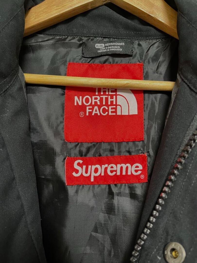 THE NORTH FACE Supreme x North Face Expedition Coach Jacket THE NORTH FACE Supreme x North Face Expedition Coach Jacket