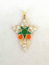 Croce in oro giallo 18kt con cubic zirconi e riporti in Lacca