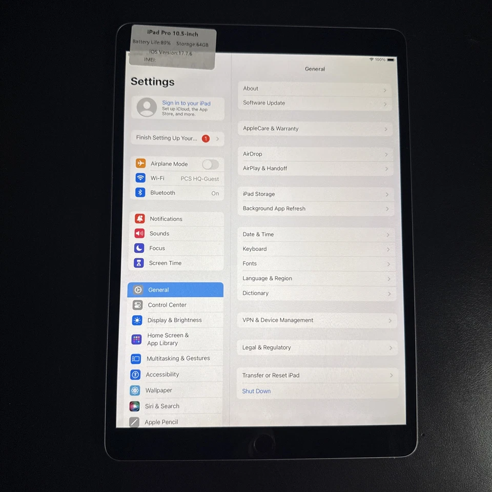 Apple iPad Pro 10.5 Wi-Fi | 64 GB Gris iOS 17.7.6 Foto 2 de 4