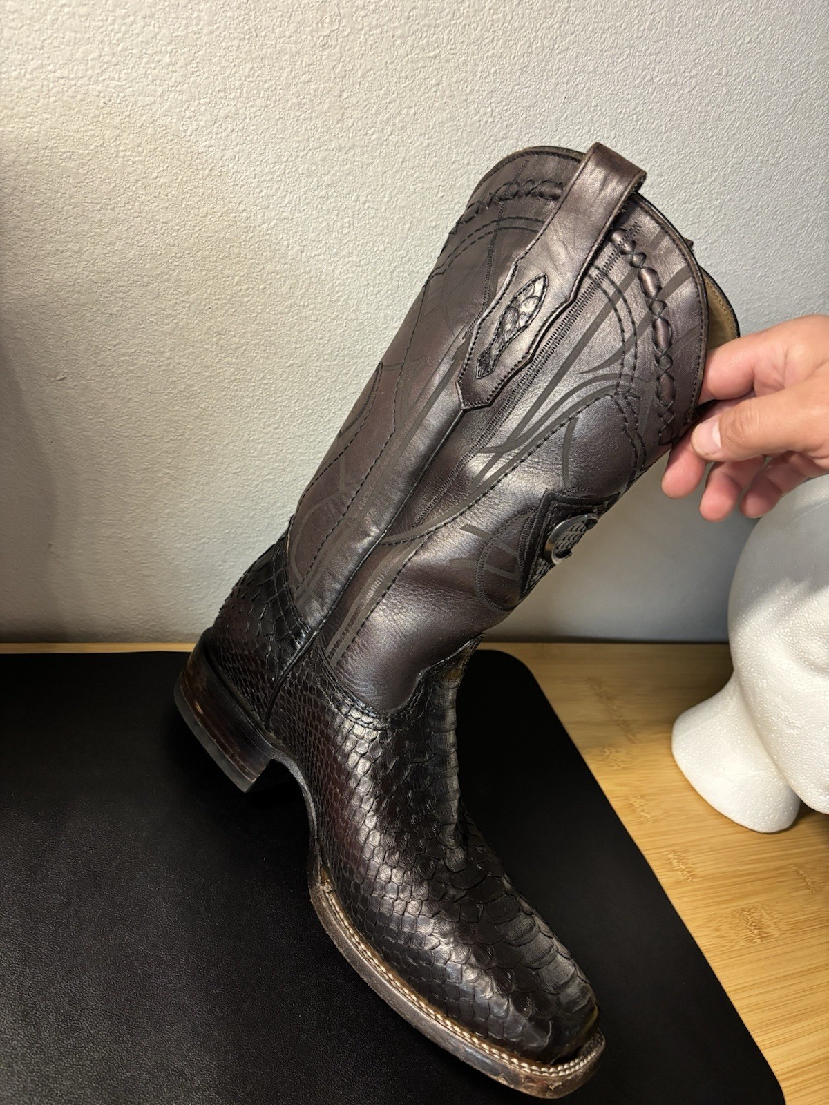 Cuadra Men's Lisboa Cherry Python & Laser Square … - image 8