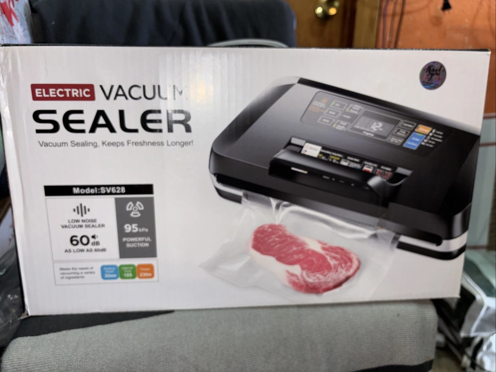 Electric Vacuum Sealer 95Kpa Powerful Suction 230 Watts Model SV628 - New