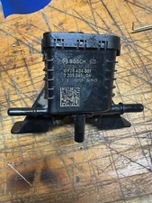 2009-2013 BMW X5 3.0L - Diesel Exhaust Fluid / DEF PUMP 7205041