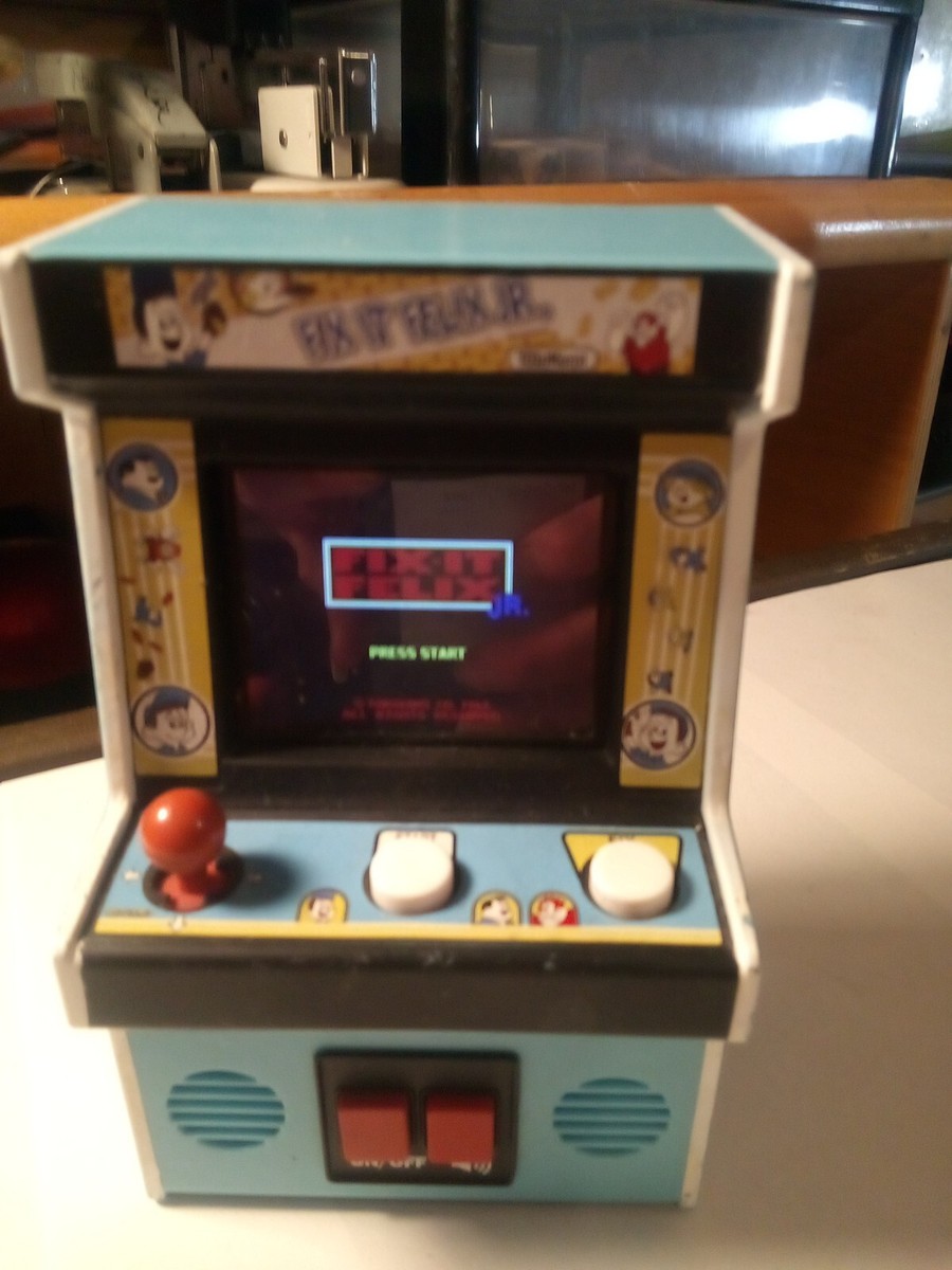 Wreck-It Ralph Fix-It Felix Jr. ミニアーケード New Fix It Felix Jr Mini Arcade Game Disney Wreck it Ralph