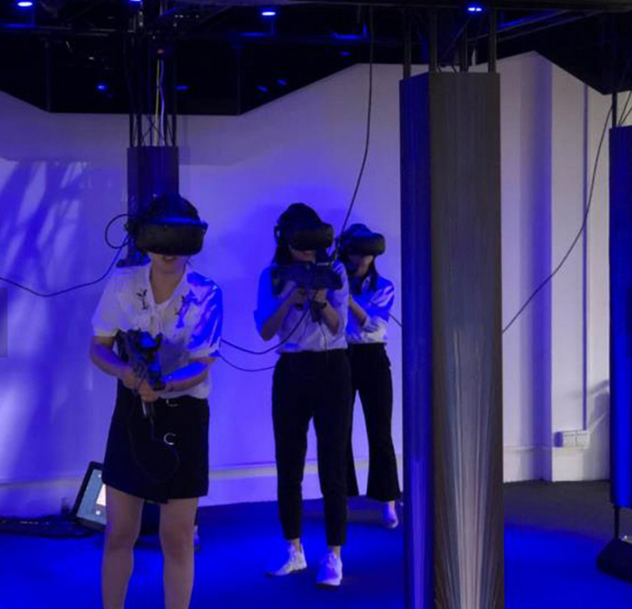 VR Escape Room Gun Shooting Simulator HTC Virtual Reality 9D Arcade SEE  VIDEO