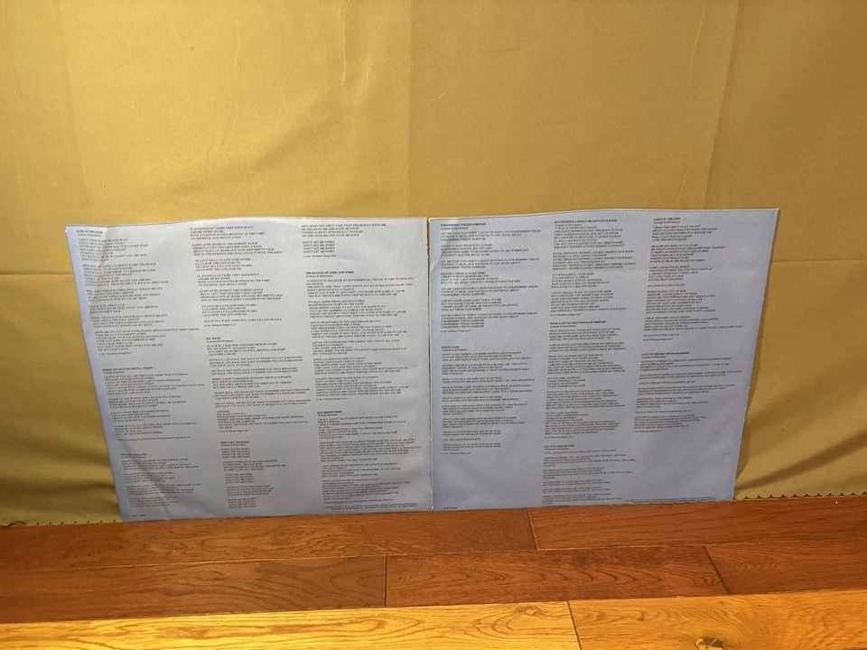 The Beatles - 1967-1970 Double Vinyl LP Blue Album 1973 Capitol HYPE CELLOPHANE - Image 3 of 4