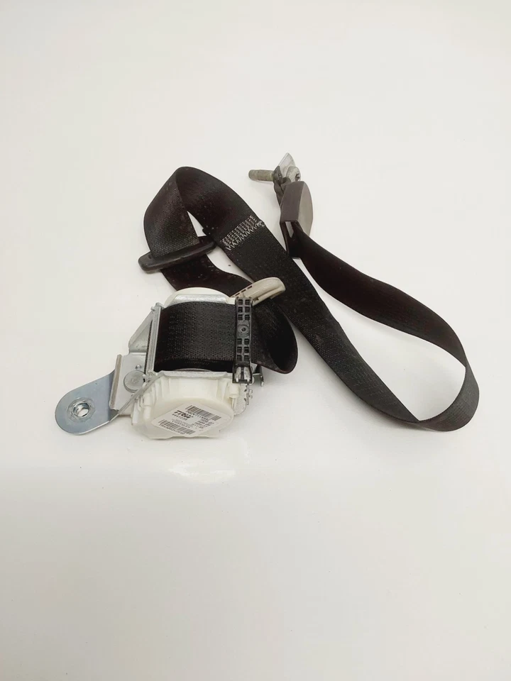 2013 Dodge Grand Caravan Rear Left Seatbelt Assembly OEM — 第 3/4 张图片