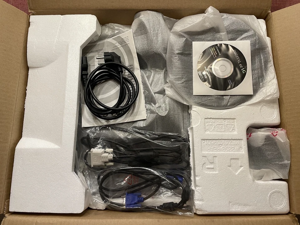 LG Flatron W2252V – PF 55.87 cm (22") TFT-Monitor - Bild 3 von 4