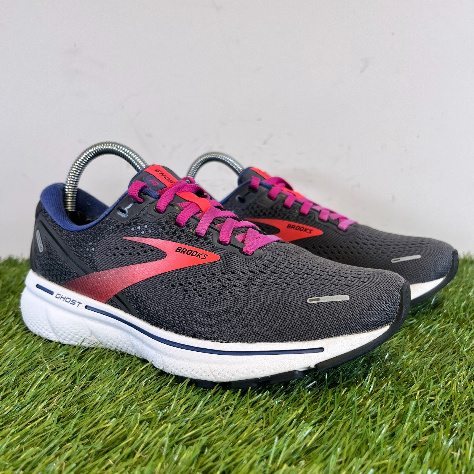 Brooks Trainers Size 5.5 Women's Grey Ghost 14 Athletic Walking Running Shoes
