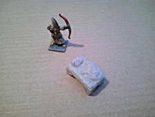 Halfling Bed used 28mm scale resin Fantasy Forge unused