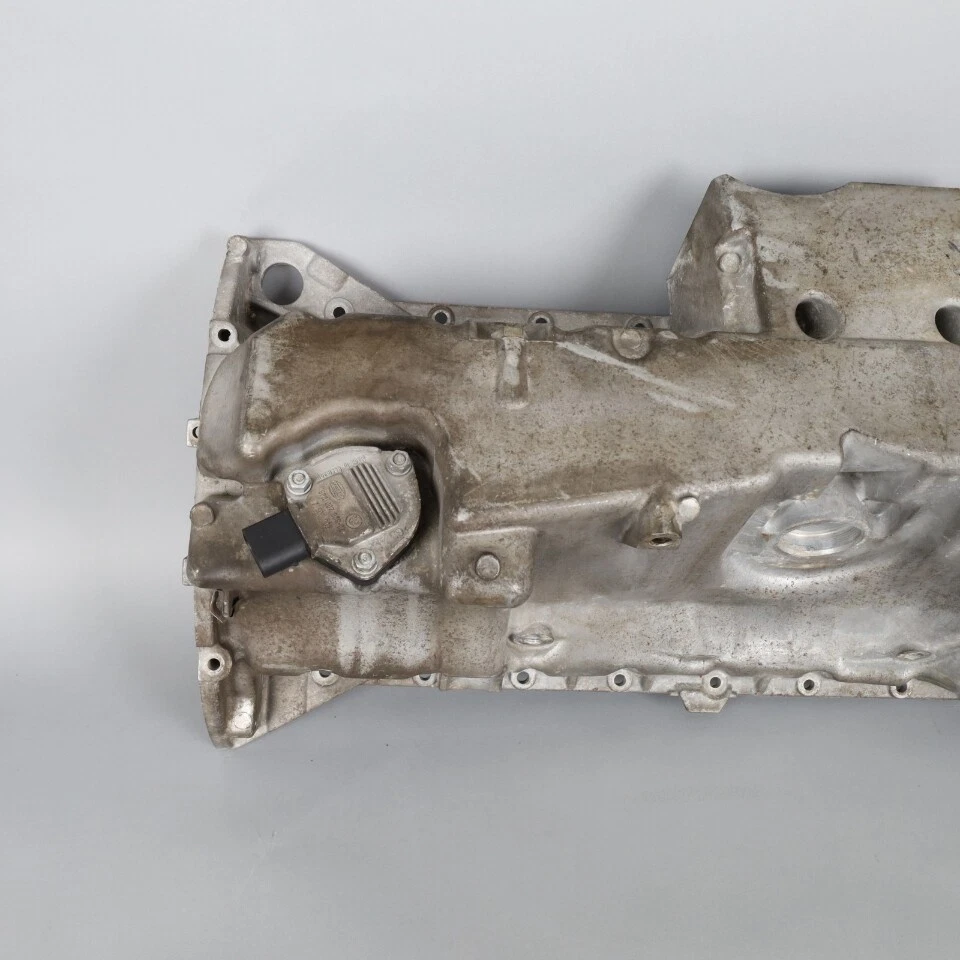 2001-2005 BMW 325xi 330xi / 2004-2006 X3 Engine Oil Pan 11137519432 OEM Used - Image 3 of 4