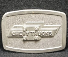 XA07104 NICE VINTAGE 1970s  CHEVY TRUCKS  AUTOMOTIVE ADVERTISEMENT BELT BUCKLE