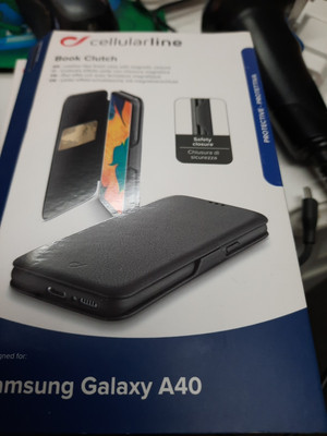 Cellularline Book Clutch Tasche Hülle Etui In Schwarz Für Samsung Galaxy A40