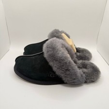 Ugg Woman  s Scuffette II Black Gray Suede Slip On Sheepskin Slippers- Size 6