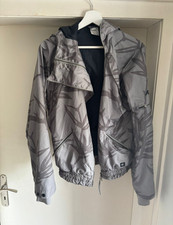 Nike Damen Windbreaker Jacke Grau mit Kapuze ...