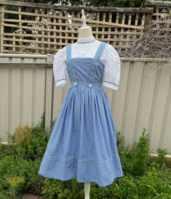 Replica Reproduction Judy Garland Dorothy dress in The Wizard of Oz | eBay Replica Reproduction Judy Garland Dorothy dress in The Wizard of Oz | eBay
